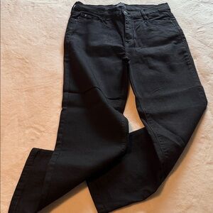 Sleek Black High Rise Women's Jeans